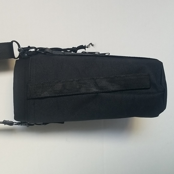 Black Crossbody Water Bottle Bag - Picture 4 of 9